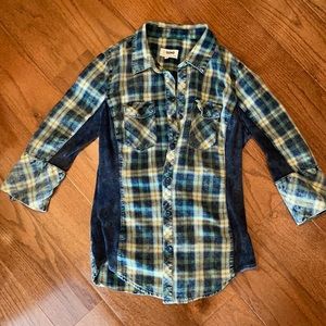 Plaid collection woman’s shirt